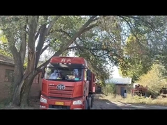 Our distributor is unloading products into warehouse