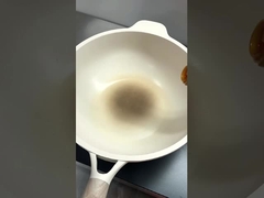 Cooking the Anhui wide noodles with shrimp paste