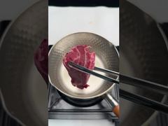 It is Yummy when cooking  noodles with meat, egg, vegetables ！