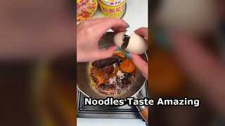 Vermicelli, noodles, egg beef and vegetables