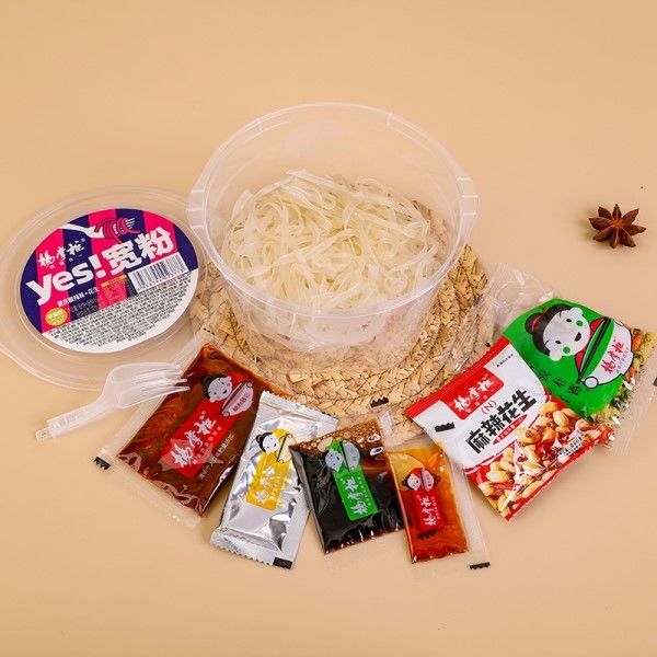 Non Fried YES Wide Instant Vermicelli With Peanut Chongqing Sour And Spicy Flavor