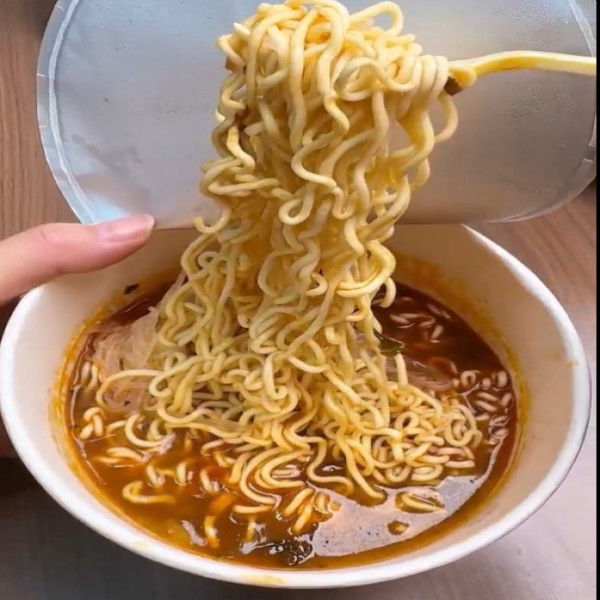 8 Minutes In With Boiling Water Chinese Sweet Potato Vermicelli 189g*12 Quick and Easy Dinner