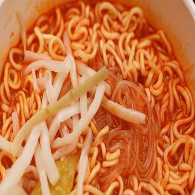Chinese Instant Noodles  Instant Noodle With Vermicelli Snail Noodle Flavor glass noodles